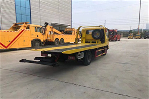 靖边非事故拖车